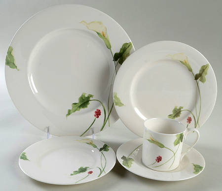 Classic Calla 5 Piece Place Setting