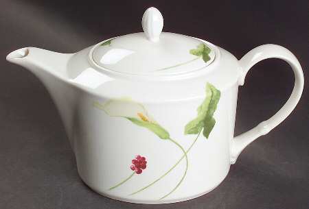 Classic Calla Teapot & Lid