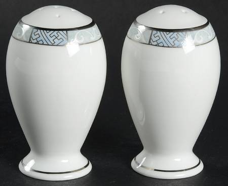 Bellevue Salt & Pepper Set