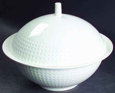 Detail White 2 Qt Round Covered Casserole