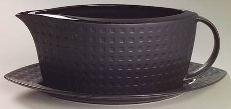Ebony Contrast Gravy Boat & Underplate (Relish/Butter)