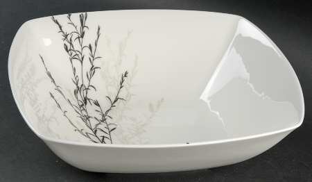 Ebony Shadow 9" Round Vegetable Bowl