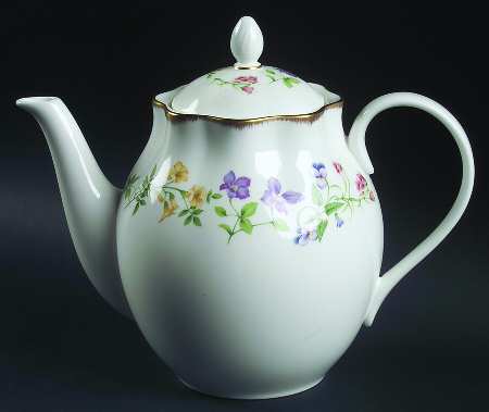 Potpourri Coffee Pot & Lid