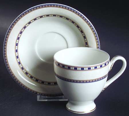 Pavillion Footed Cup & Saucer Set