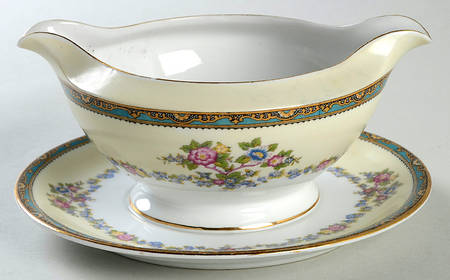 MEI1134 Gravy Boat with Attached Underplate