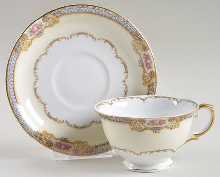 MEI650B Footed Cup & Saucer Set