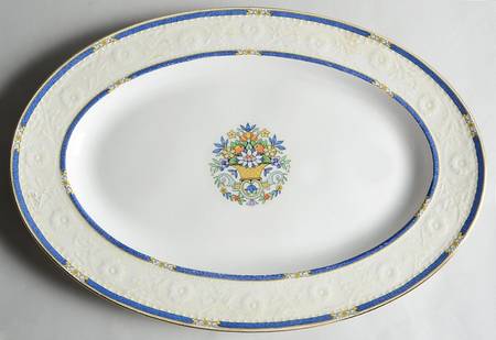 MEA133 (Cream and White) 16" Oval Serving Platter