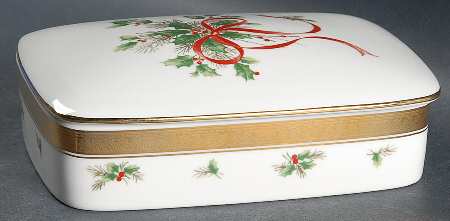 Palatial Holly Gold Rectangular Box with Lid