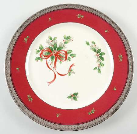 Palatial Holly Platinum Cake Plate