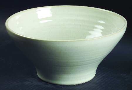 Studio Glaze Egg Shell 9" Round Vegetable Bowl