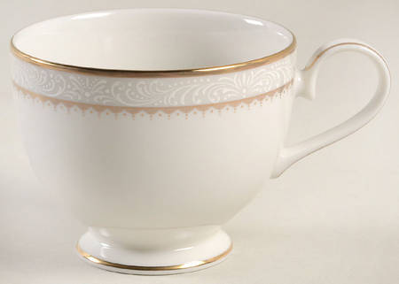 Royalty Gold Footed Cup