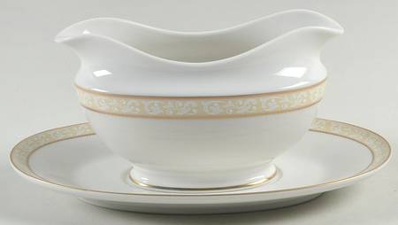 Radcliffe Gravy Boat & Underplate