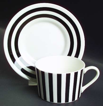 Glamour Black Flat Cup & Saucer Set