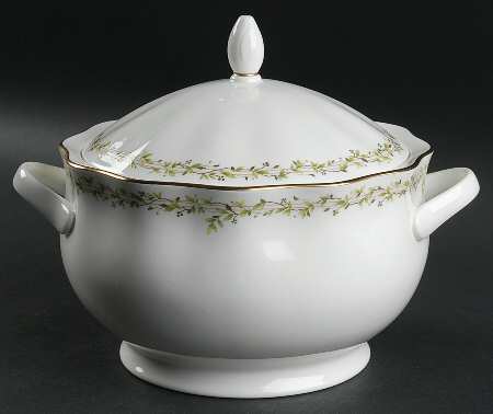 Garden Gala 2 Qt Round Covered Casserole