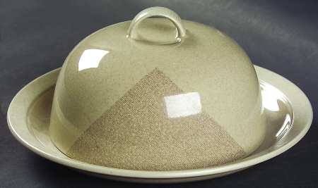 Villagio Beige Round Covered Butter