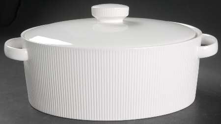 Ginseng 2 Quart Oval Covered Casserole