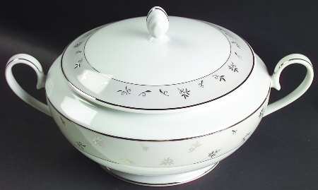 Cachemire 2 Qt Round Covered Casserole
