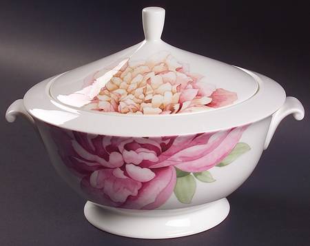 Peony (AK049, Elite Bone) 2 Qt Round Covered Casserole