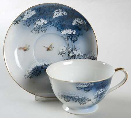 MEJ15 Footed Cup & Saucer Set