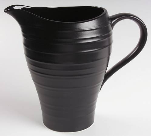 Swirl Black 64 Oz Pitcher