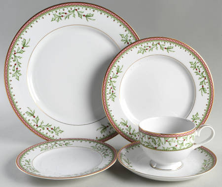 Holiday Traditions 5 Piece Place Setting by Mikasa