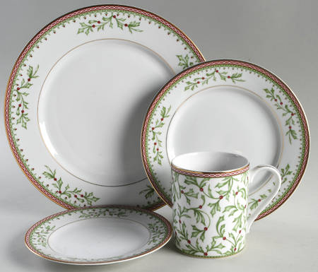 Holiday Traditions 4 Piece Place Setting