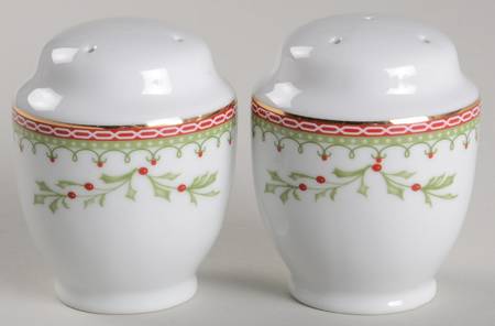 Holiday Traditions Salt & Pepper Set
