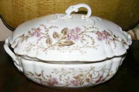 2098 Oval Tureen & Lid