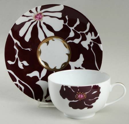 La Nuit Flat Cup & Saucer Set