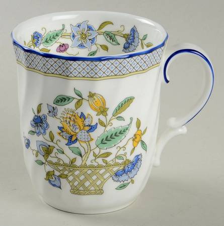 Haddon Hall Trellis Blue Mug