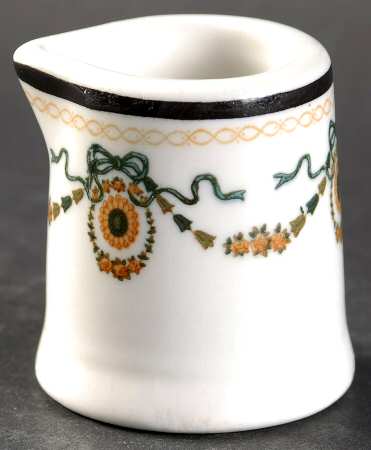 MCN61 Individual Creamer