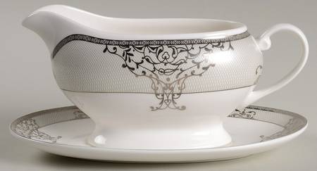 Something Old Gravy Boat & Underplate