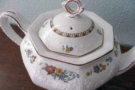 MEK411 Teapot & Lid