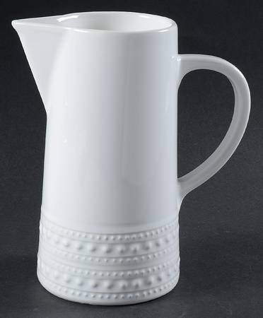 M2A20 White 32 Oz Pitcher