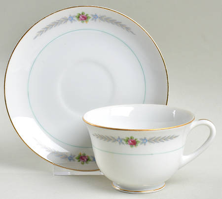 Olive Leaves Footed Cup & Saucer Set