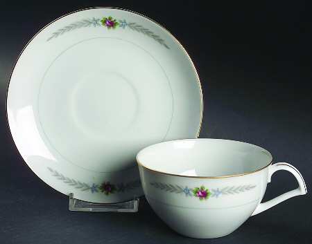 Olive Leaves Flat Cup & Saucer Set