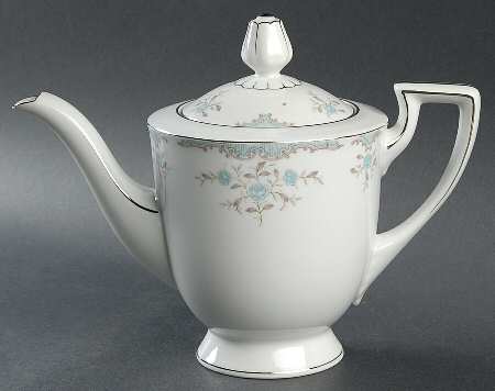 Phoebe Teapot & Lid