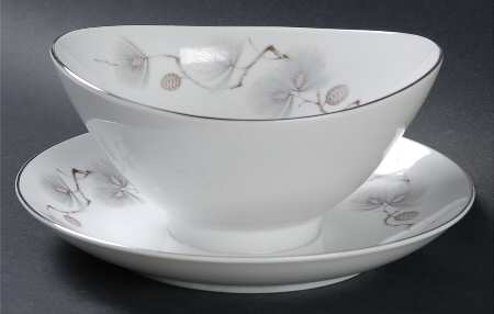 Pinehurst Gravy Boat with Attached Underplate