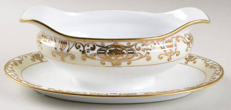 175 Gravy Boat with Attached Underplate