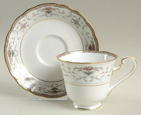 Footed Cup & Saucer Set