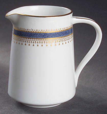 Blue Dawn (Coupe) Creamer