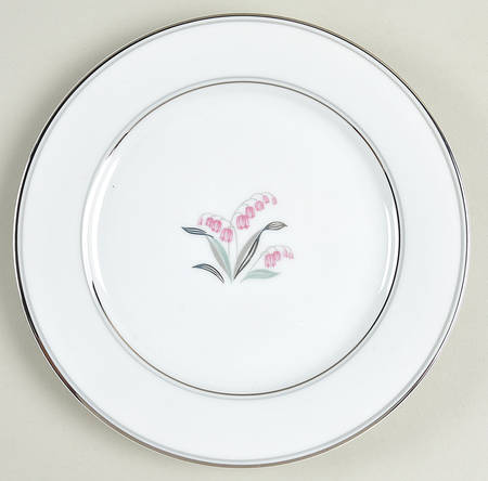 Crest Salad Plate by Noritake
