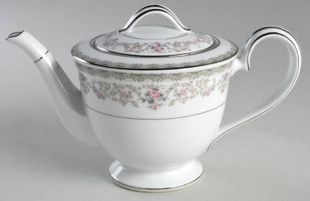 Edgewood Teapot & Lid by Noritake