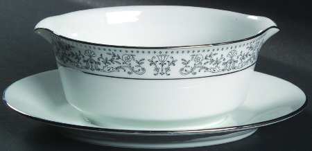 Eminence Gravy Boat with Attached Underplate
