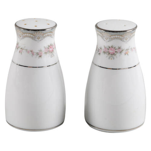 Salt & Pepper Set