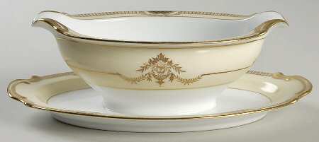 Goldier Gravy Boat with Attached Underplate by Noritake