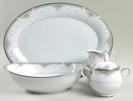 Greenbrier 5 Piece Hostess Set by Noritake