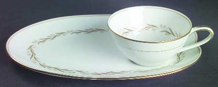 Laurel (5903) Snack Plate & Cup Set