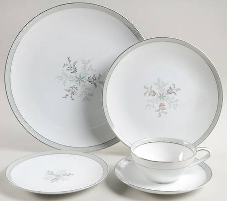 Lucille 5 Piece Place Setting