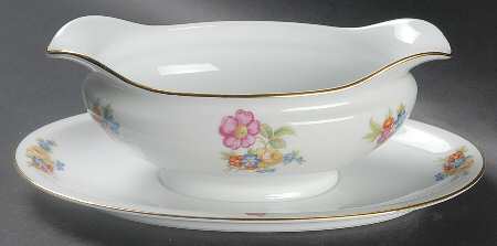 N178 Gravy Boat with Attached Underplate by Noritake